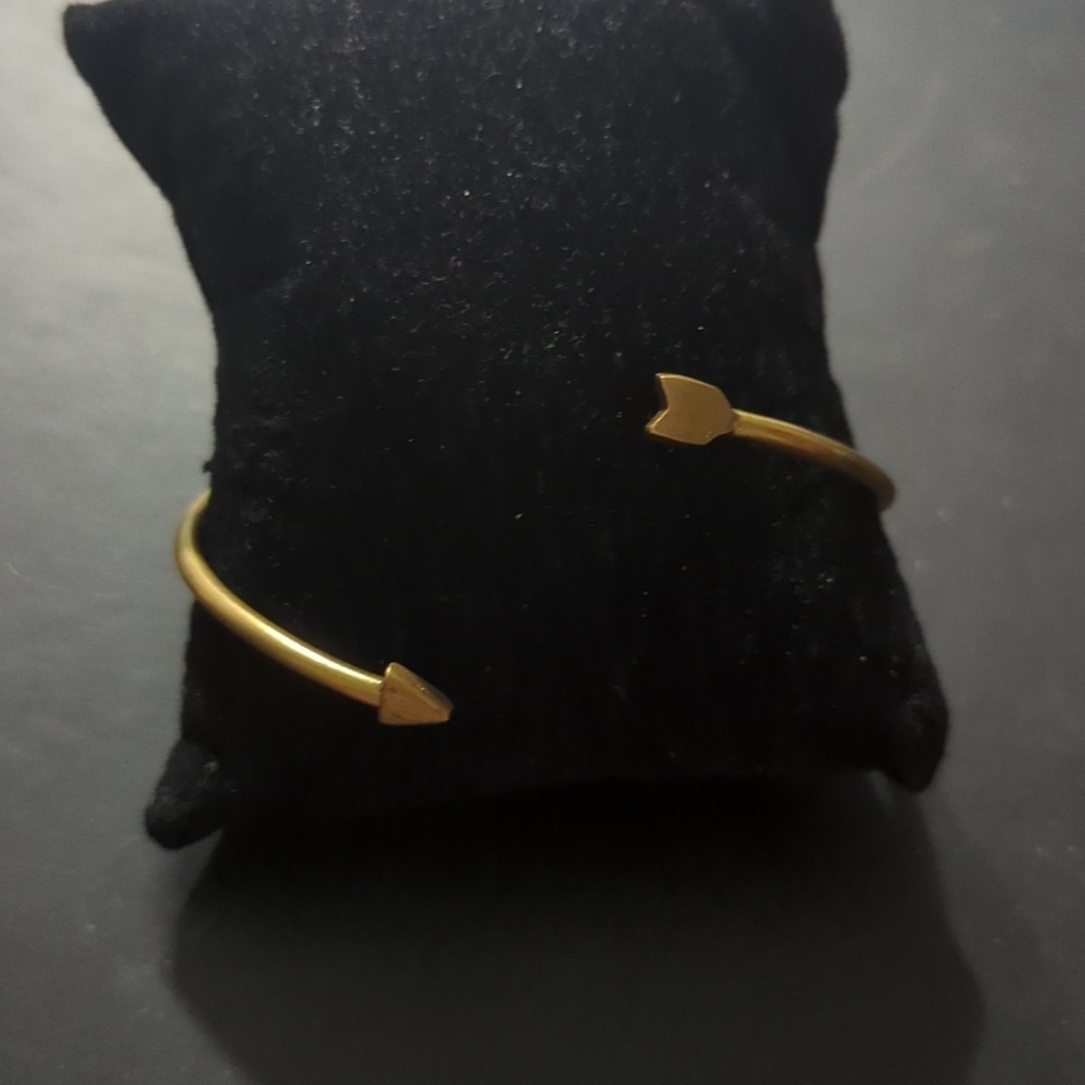 Gold Tone Arrow Open Cuff Bangle Statement Bracelet